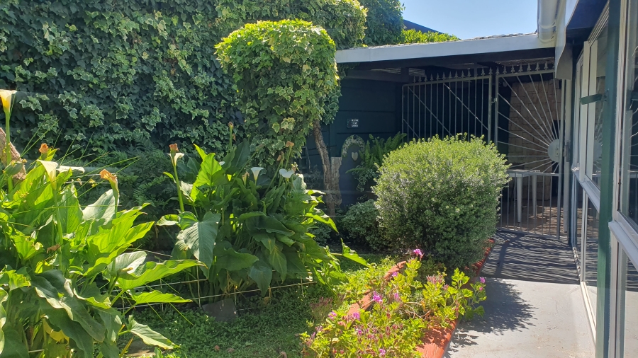 1 Bedroom Property for Sale in Onrus Western Cape